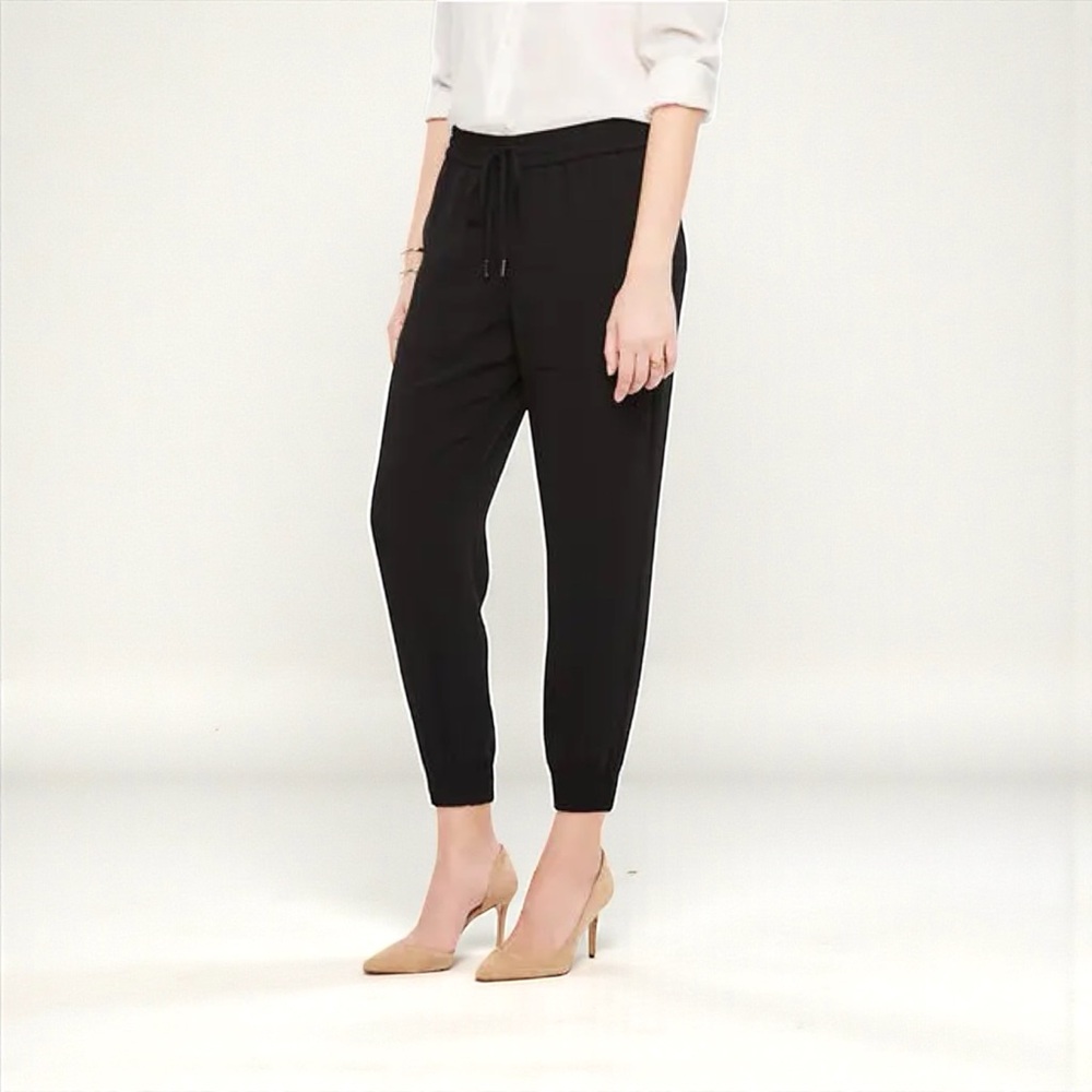 Ann Taylor Black Crepe Jogger Pants